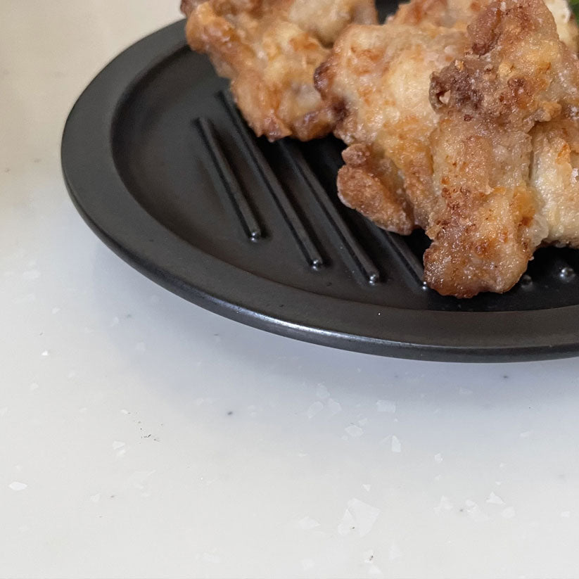 かもしか道具店 からあげのプレート そのまま食卓へ 揚げ物 皿 磁器 電子レンジ オーブン 食洗機使用可能