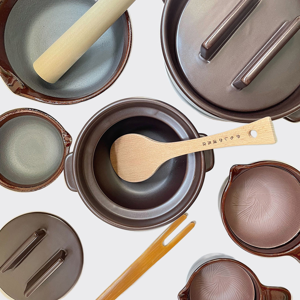 ごはんの鍋 別注カラー「茶」 かもしか道具店 炊き上がったご飯をそのまま食卓へ 電子レンジ可