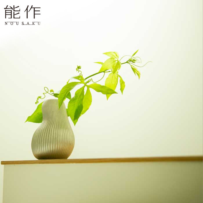錫の一輪挿しフラワーベース ようなし 花器 花瓶 能作 FOUR SEASONS