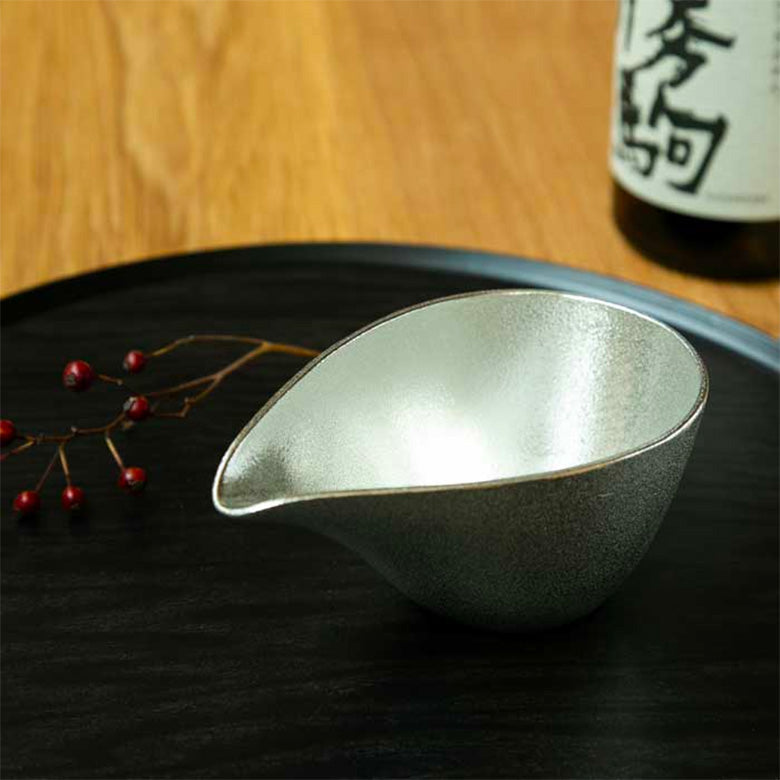 錫の片口 中サイズ 1合分 酒器 お酒がまろやかに美味しくなる 能作