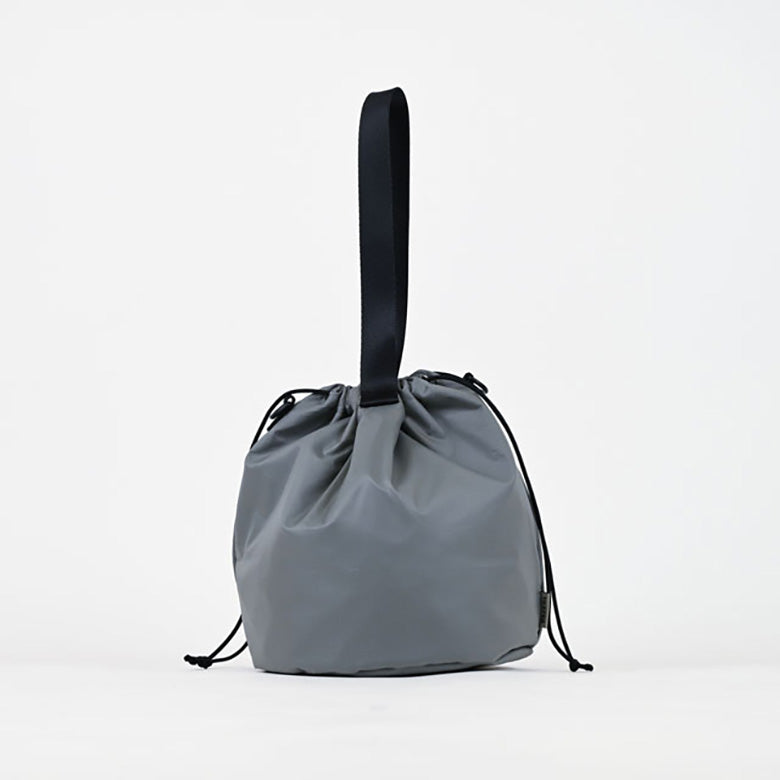 TO＆FRO 軽量 巾着ショルダーバッグ DRAWSTRING SHOULDER